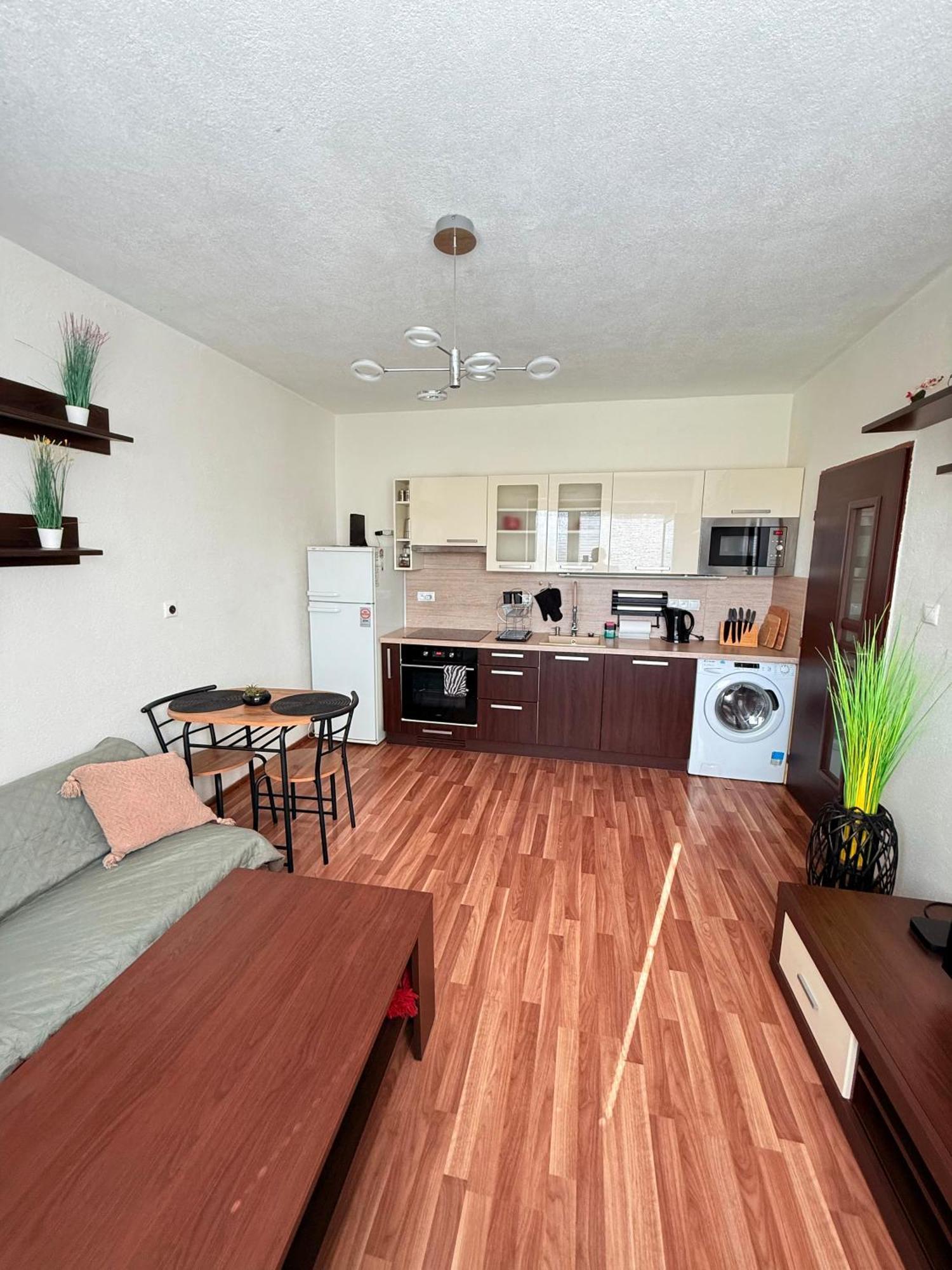 2 Izbovy - Blizko Centra Martin Apartment Екстериор снимка